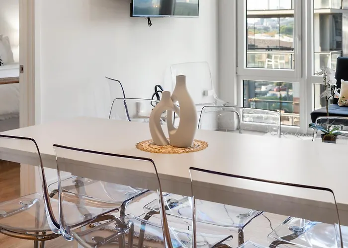 4br Corporate And Modern Hotel Chicago
