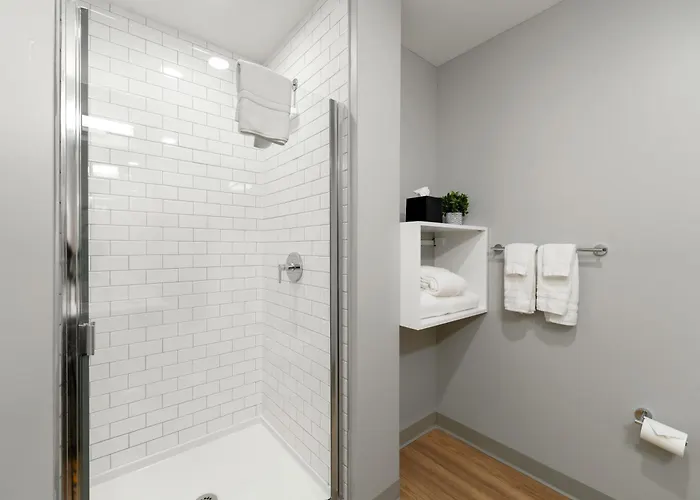 Hotel 4br Corporate And Modern