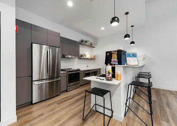 Hotel 4br Corporate And Modern